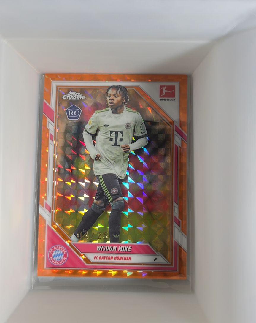 2025-26 Topps Chrome Bundesliga #34 Wisdom Mike — front