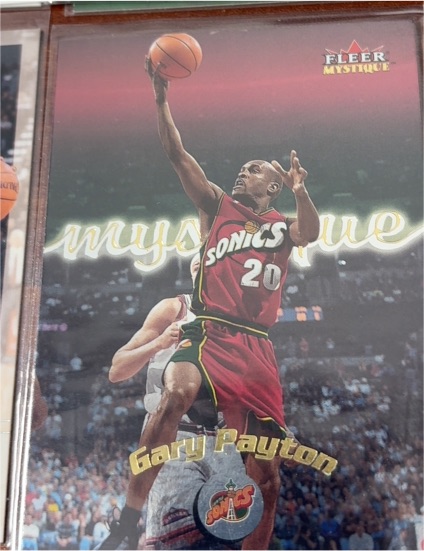 2000-01 Fleer Mystique #2 Gary Payton — front