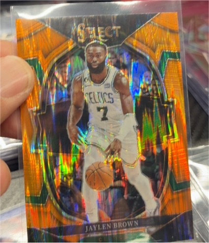 2022-23 Panini Select #32 Jaylen Brown Orange Flash Prizm — front