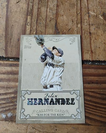 2013 Topps Calling Cards #CC-3 Felix Hernandez — front