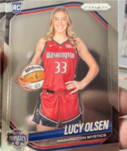 2025 Panini Prizm #145 Lucy Olsen — front