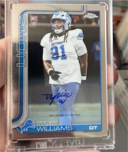 2025 Topps Chrome #364 Tyleik Williams — front