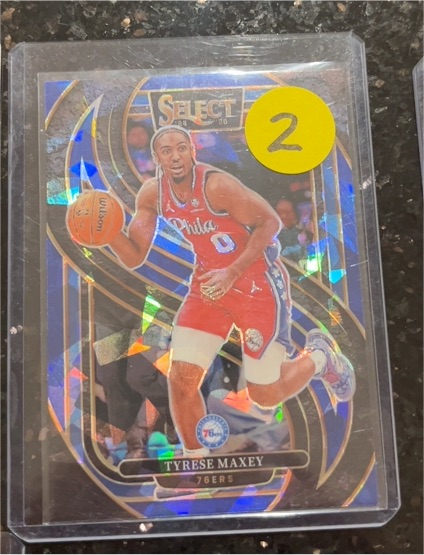 2024-25 Panini Select #156 Tyrese Maxey Blue Cracked Ice Prizm — front