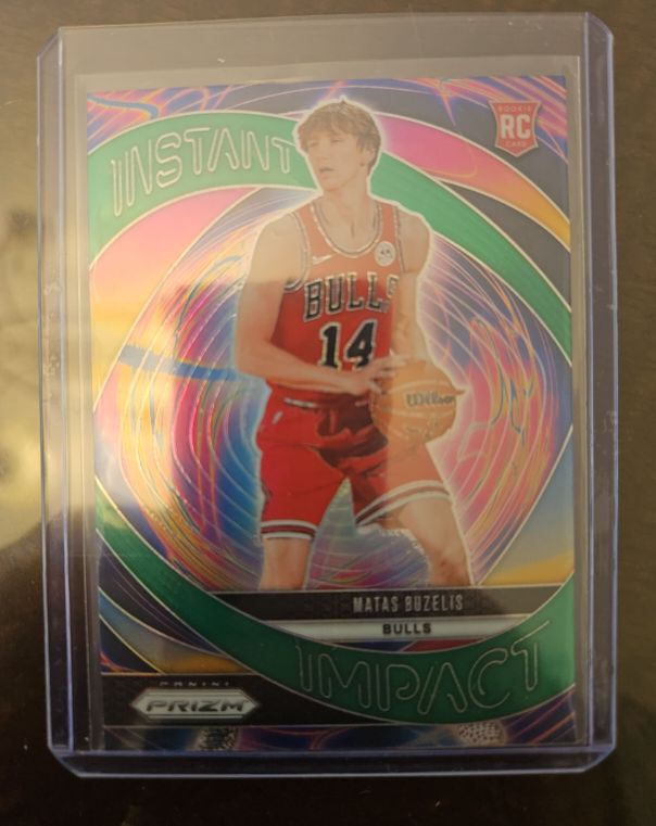 2024-25 Panini Prizm #14 Matas Buzelis Instant Impact Green Prizm Rookie — front