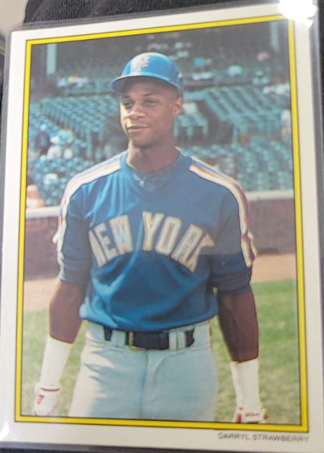 1989 Topps #8 Darryl Strawberry — front