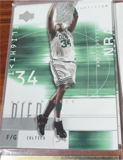 2001-02 Upper Deck Flight Team #34 Paul Pierce — front