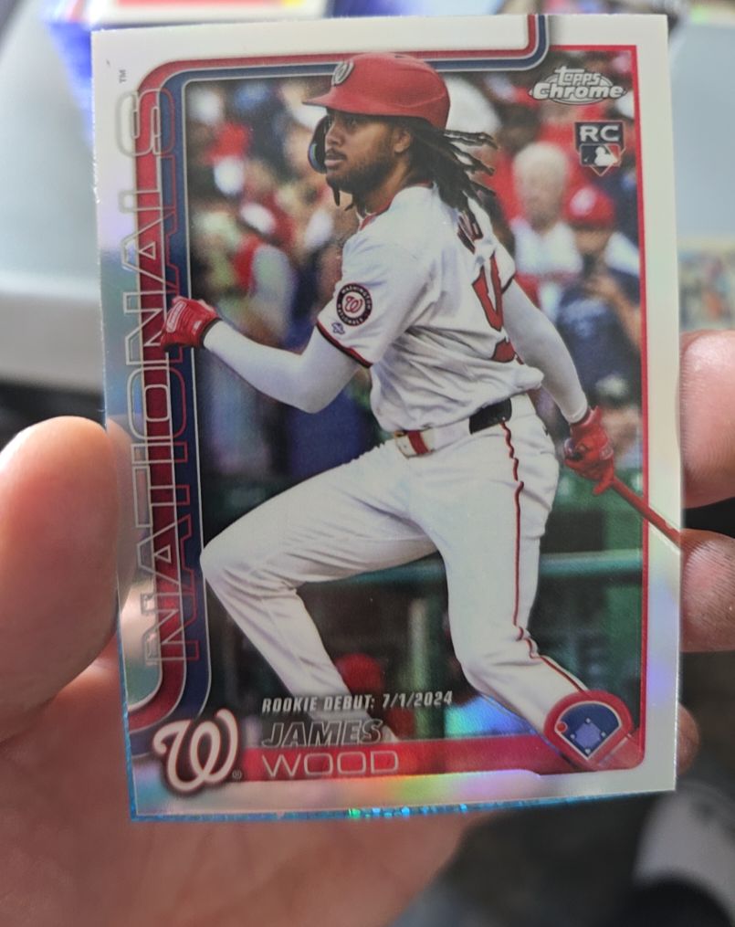 2025 Topps Chrome Update #USC95 James Wood — front