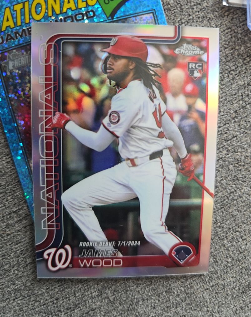 2025 Topps Chrome Update #USC95 James Wood — front