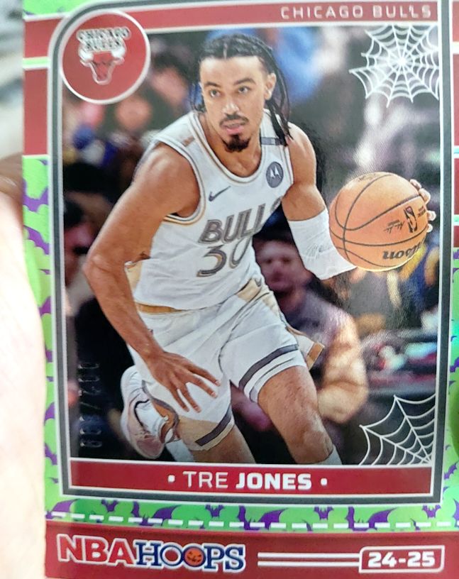 2024-25 Panini Haunted Hoops #23 Tre Jones — front