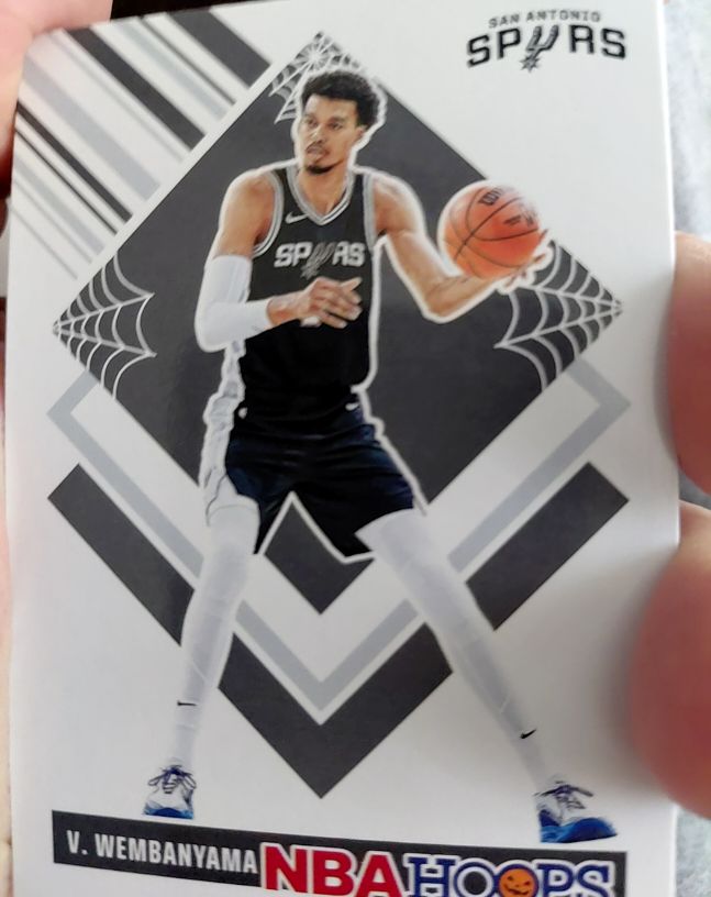 2024-25 Panini Haunted Hoops #285 Victor Wembanyama — front