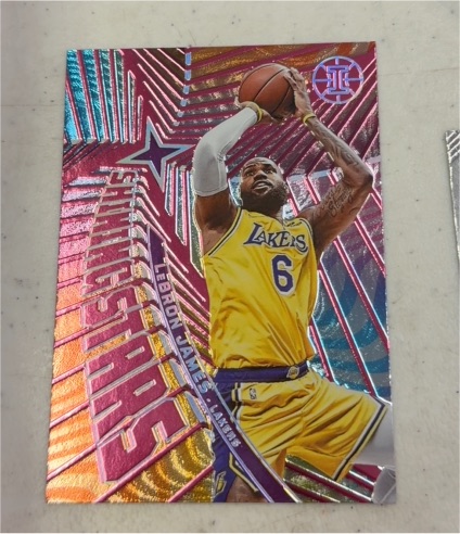 2021-22 Panini Illusions #6 LeBron James — front