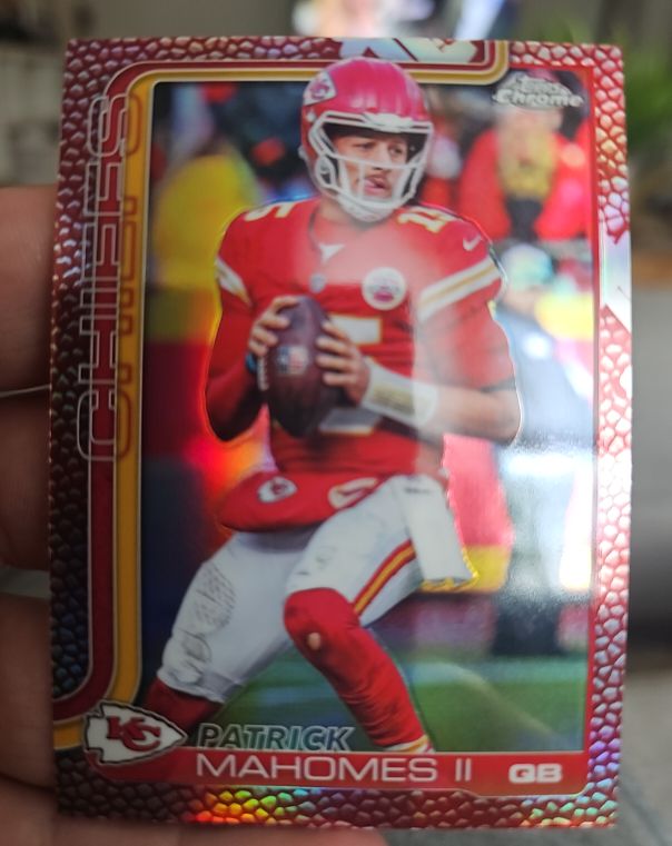 2025 Topps Chrome #148 Patrick Mahomes II — front