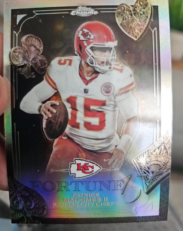 2025 Topps Chrome #F15-6 Patrick Mahomes II Fortune 15 Refractor — front