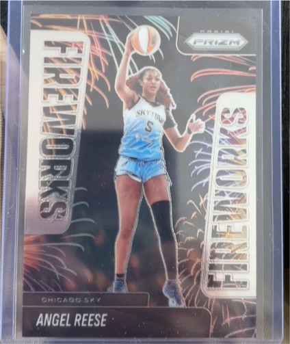 2025 Panini Prizm WNBA #11 Angel Reese Fireworks Insert Chicago Sky — front