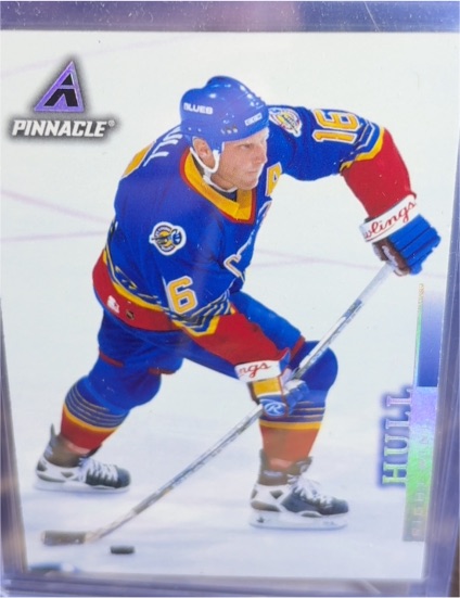 1997-98 Pinnacle #35 Brett Hull — front