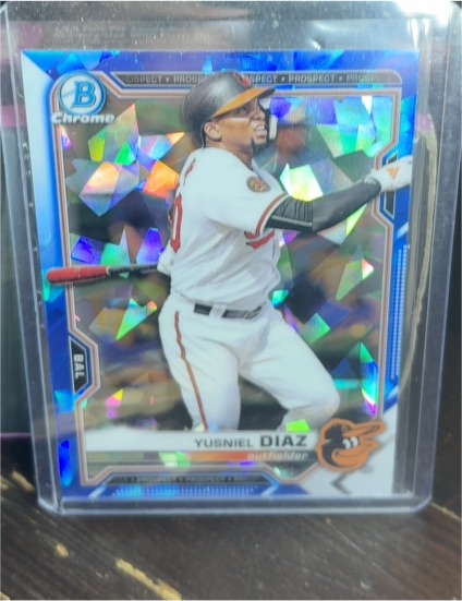 2021 Bowman Chrome Sapphire #BCP-76 Yusniel Diaz — front
