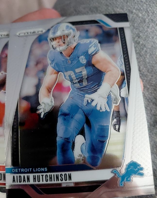 2024 Panini Prizm #97 Aidan Hutchinson — front