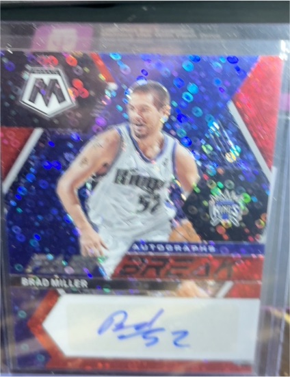 2022-23 Panini Mosaic Fast Break Autographs Brad Miller — front