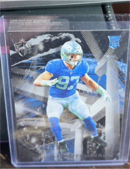 2022 Panini Chronicles Gridiron Kings #GK-10 Aidan Hutchinson — front