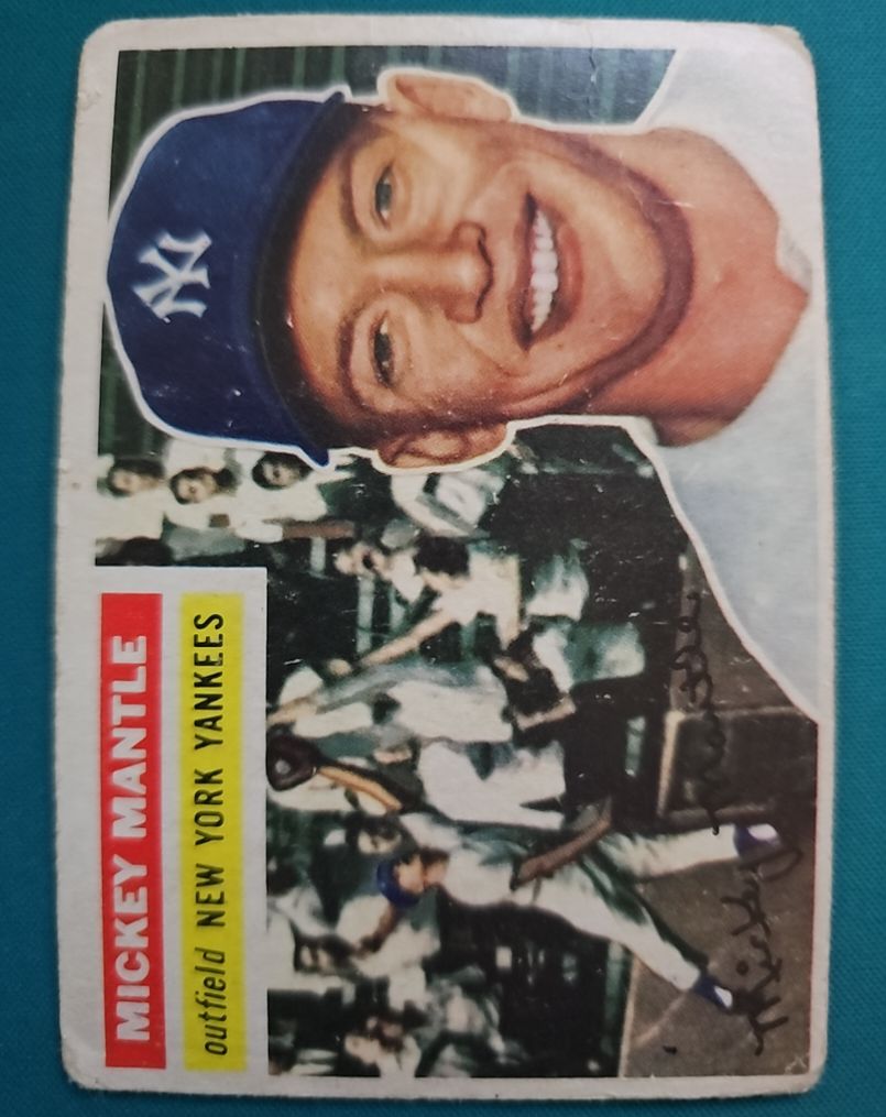 1956 Topps #135 Mickey Mantle — front