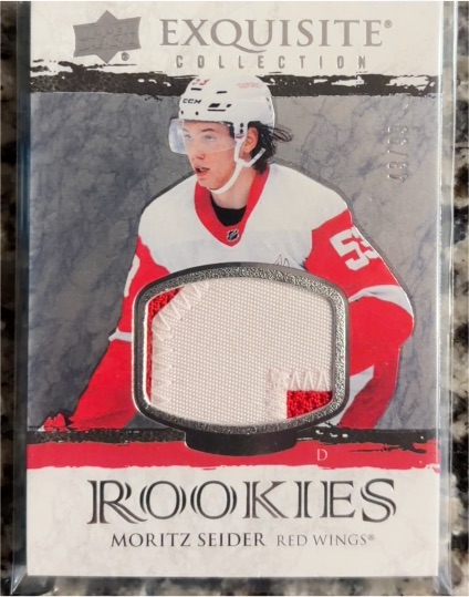 2021-22 Upper Deck Exquisite Collection Rookie Patch #RMS Moritz Seider — front