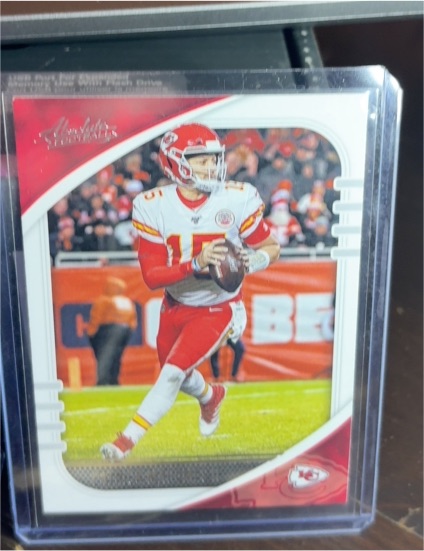 2020 Panini Absolute #99 Patrick Mahomes II — front