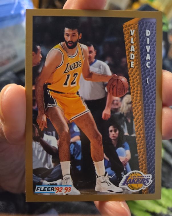 1992-93 Fleer #107 Vlade Divac — front