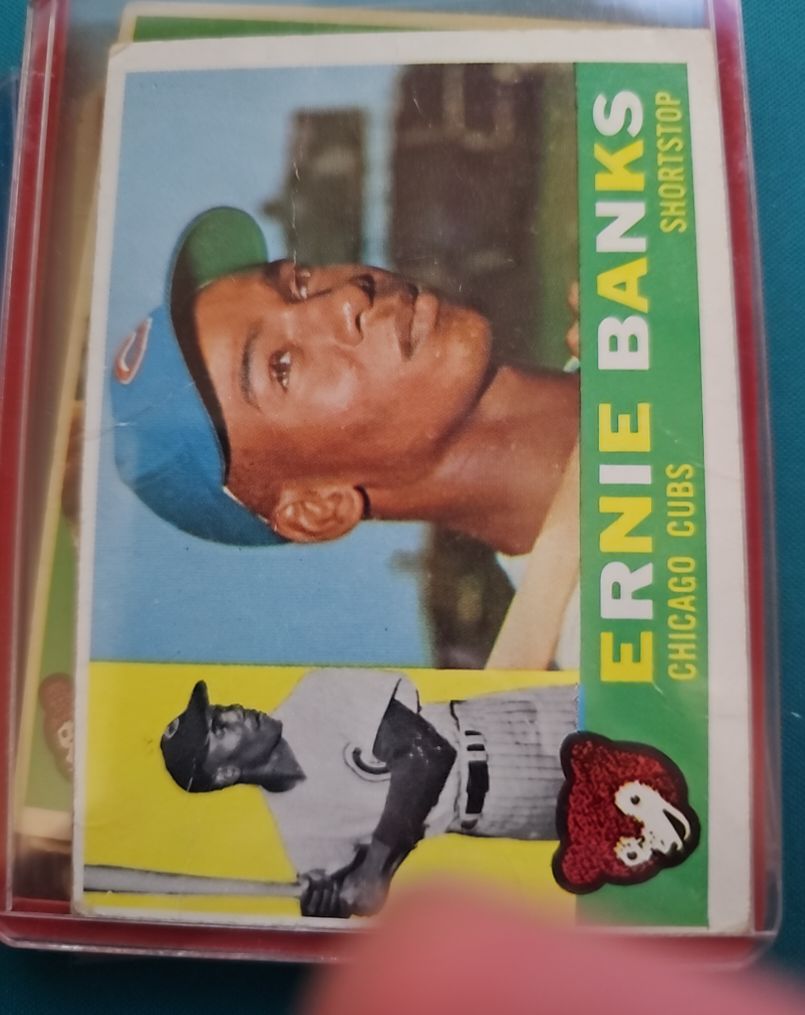 1960 Topps #10 Ernie Banks — front