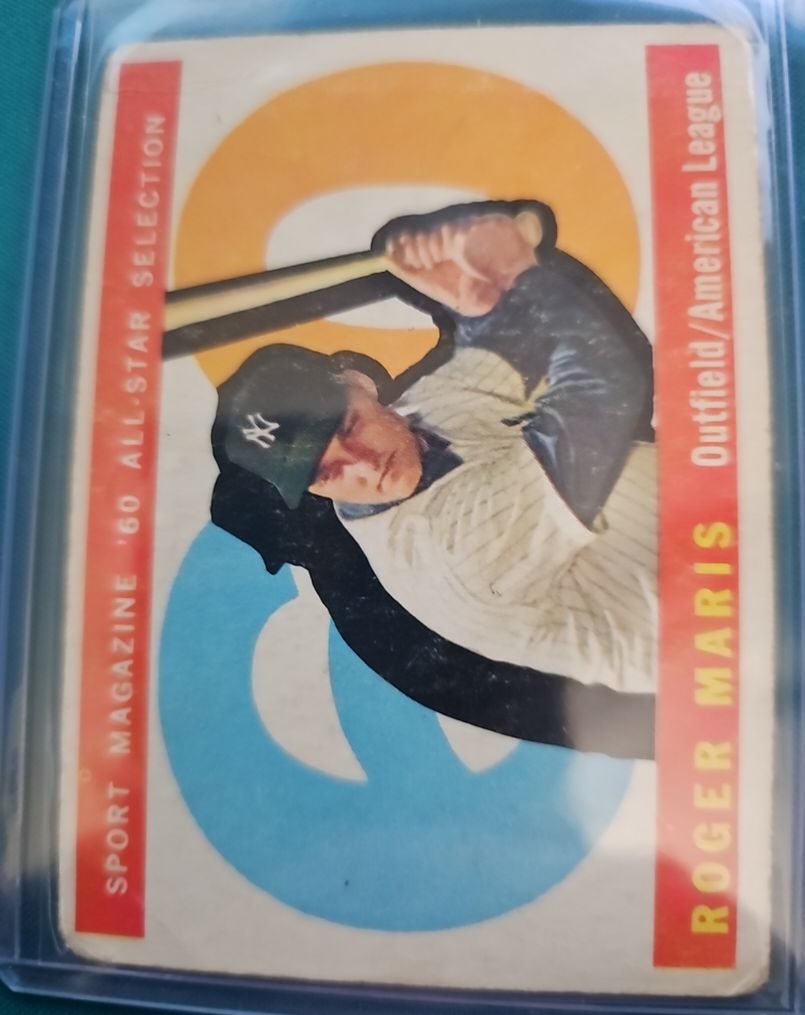 1960 Topps #565 Roger Maris Sport Magazine All Star Selection — front