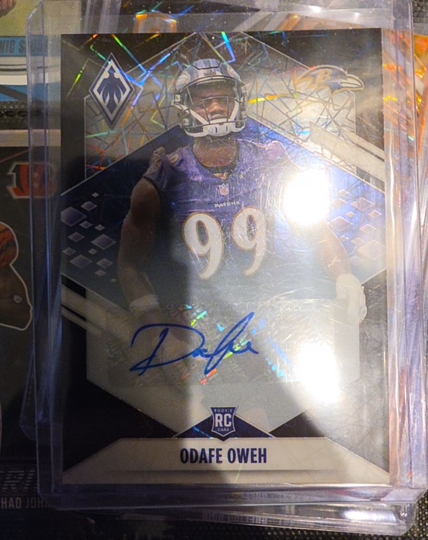 2021 Panini Mosaic #354 Odafe Oweh Prizm Silver — front