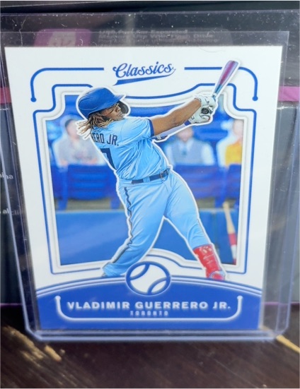 2021 Panini Chronicles Classics #13 Vladimir Guerrero Jr. — front