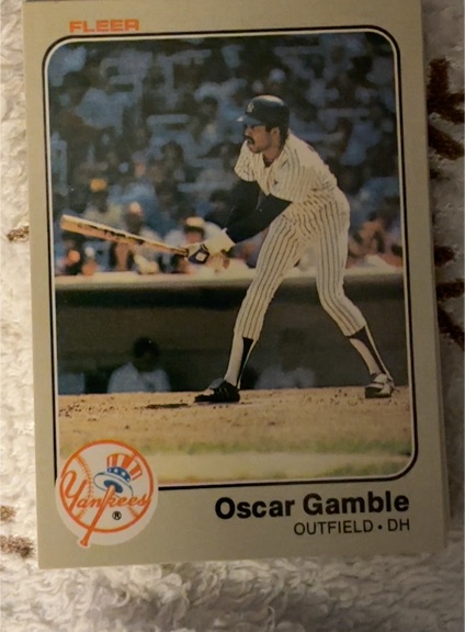 1983 Fleer #380 Oscar Gamble — front