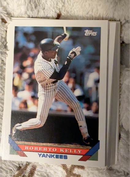 1993 Topps #60 Roberto Kelly — front