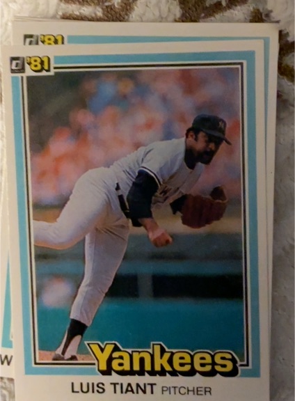 1981 Donruss #231 Luis Tiant — front