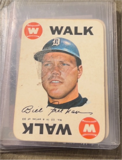 1968 Topps Game #11 Bill Freehan — front