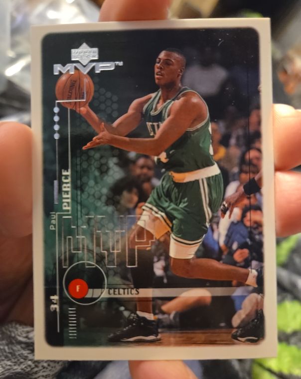 1999-00 Upper Deck MVP #10 Paul Pierce — front