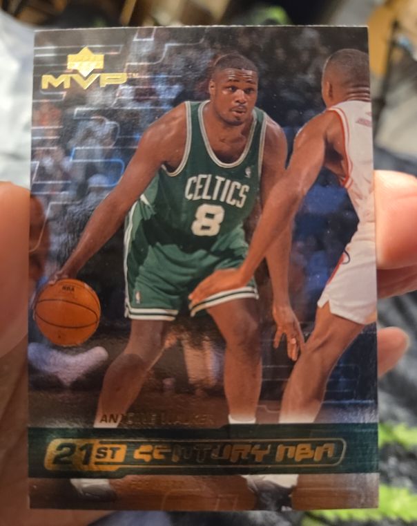 1999-00 Upper Deck MVP #N3 Antoine Walker — front
