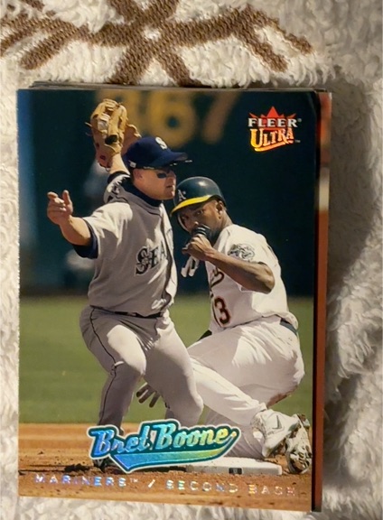 2005 Fleer Ultra #106 Bret Boone — front