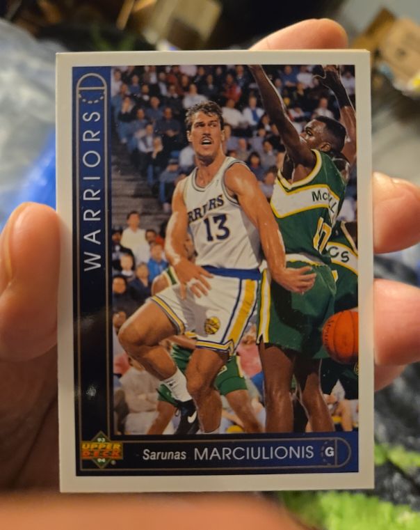 1993-94 Upper Deck #95 Sarunas Marciulionis — front