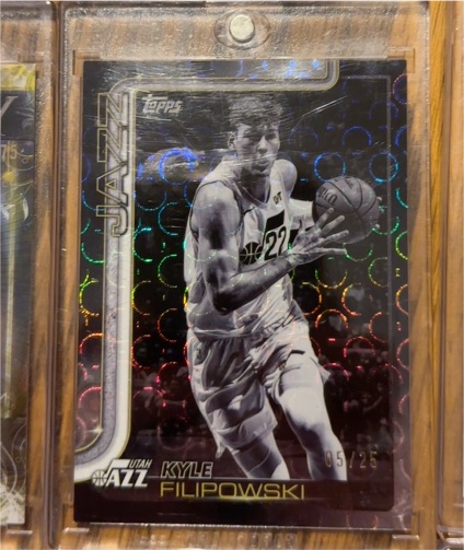2025-26 Topps #134 Kyle Filipowski Blackout Parallel — front