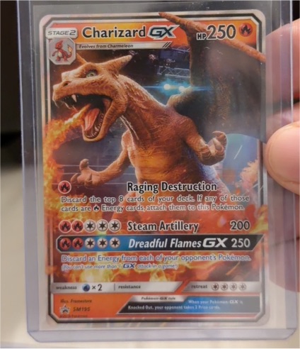 2017 Pokémon TCG SM195 Charizard GX — front