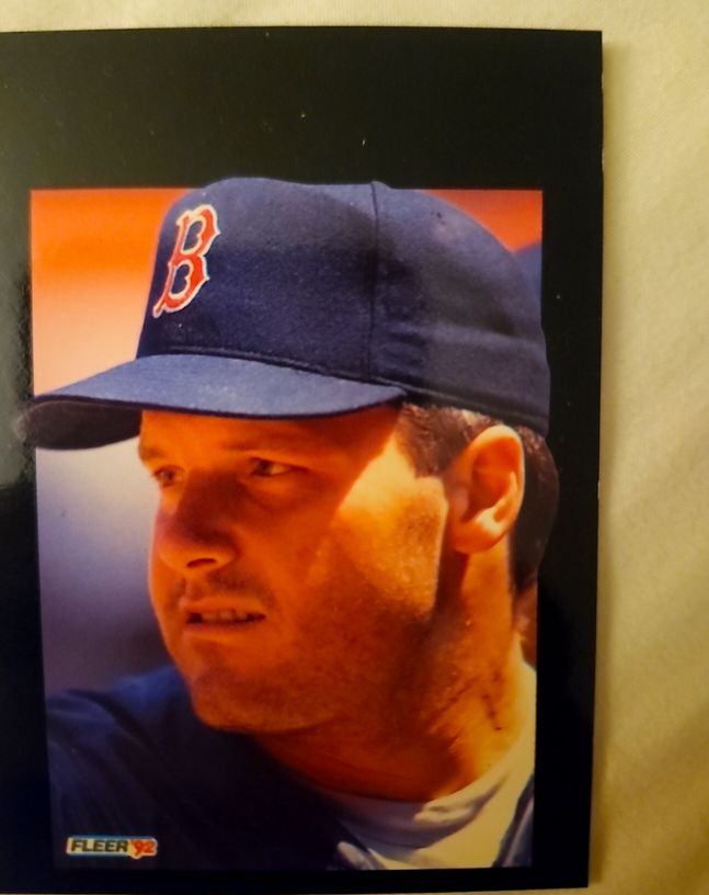 1992 Fleer #11 Roger Clemens — front