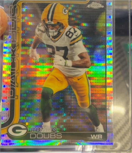 2025 Topps Chrome #106 Romeo Doubs Pulsar Refractor Green Bay Packers — front
