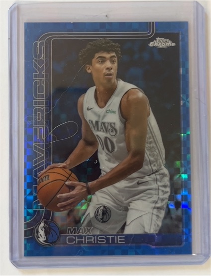 2025-26 Topps Chrome #33 Max Christie — front