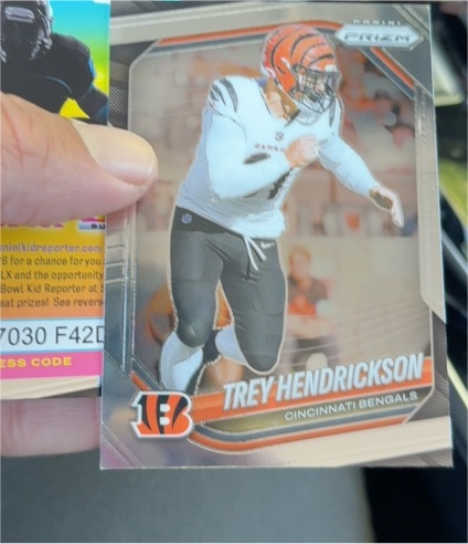 2025 Panini Prizm #291 Trey Hendrickson — front