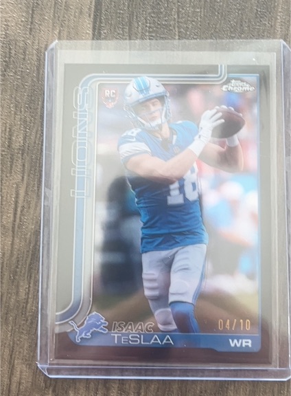 2025 Topps Chrome #320 Isaac Teslaa — front