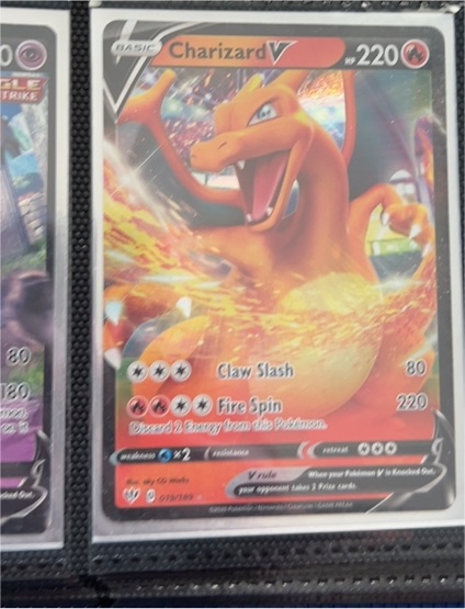 2020 Pokemon Sword & Shield Darkness Ablaze #019 Charizard V — front