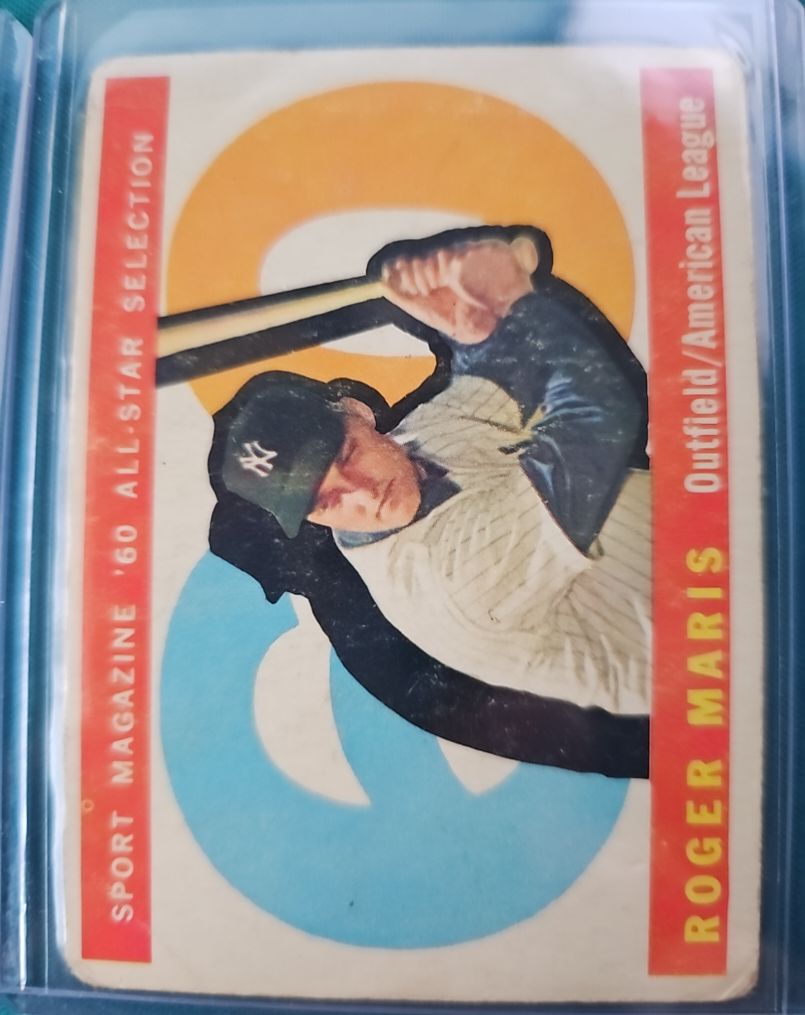 1960 Topps Sport Magazine All-Star Selection #565 Roger Maris — front