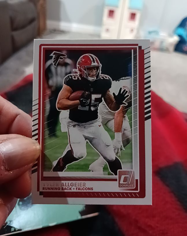 2025 Donruss #41 Tyler Allgeier — front