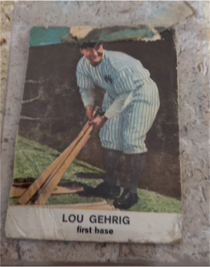 1961 Golden Press #16 Lou Gehrig — front